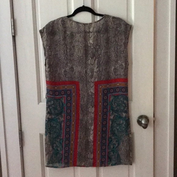 Dress - Picture 3 of 3